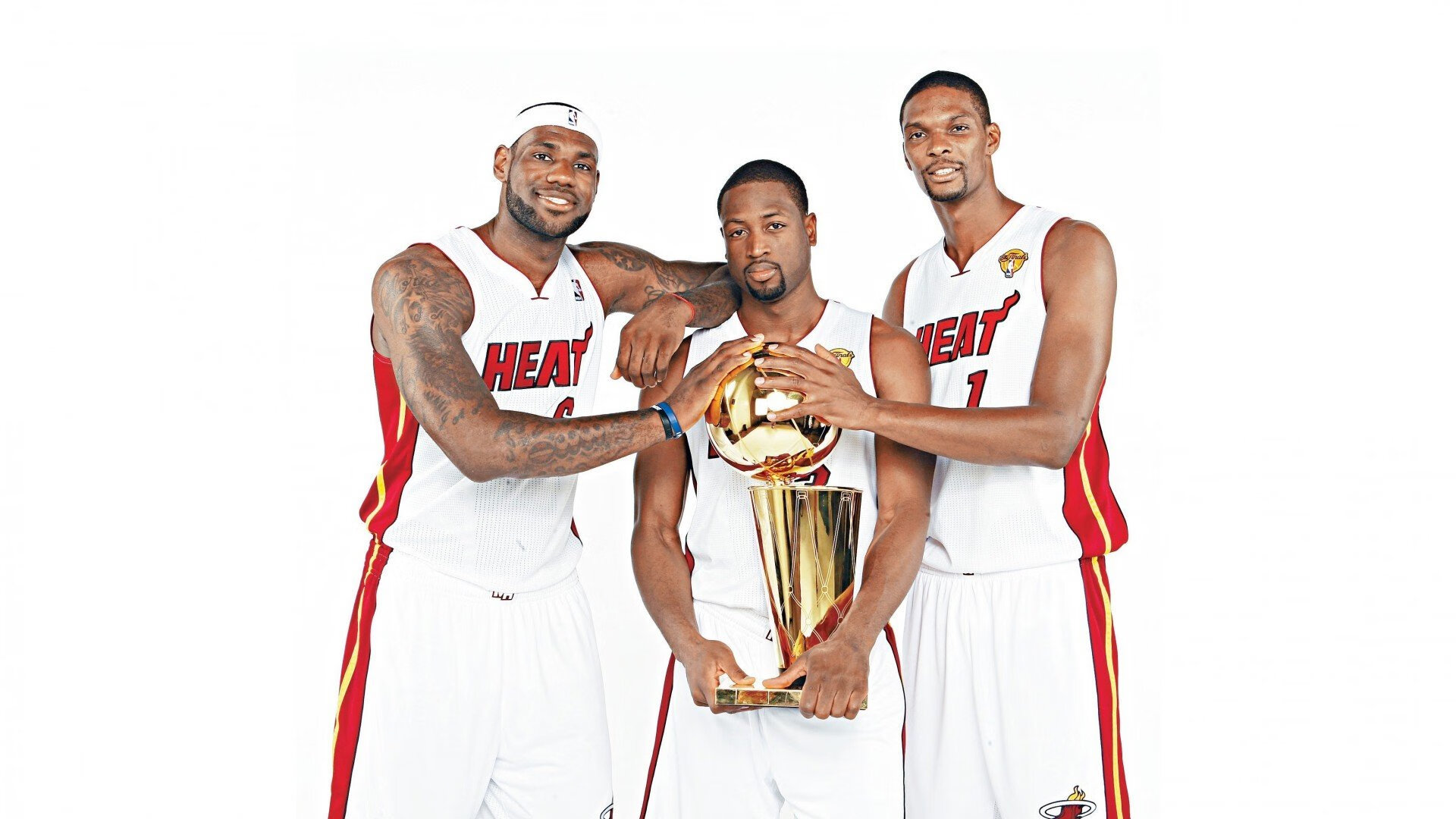 年度焦点之战之夜，孙兴慜，用冠军级表现定义亚洲足球新高度